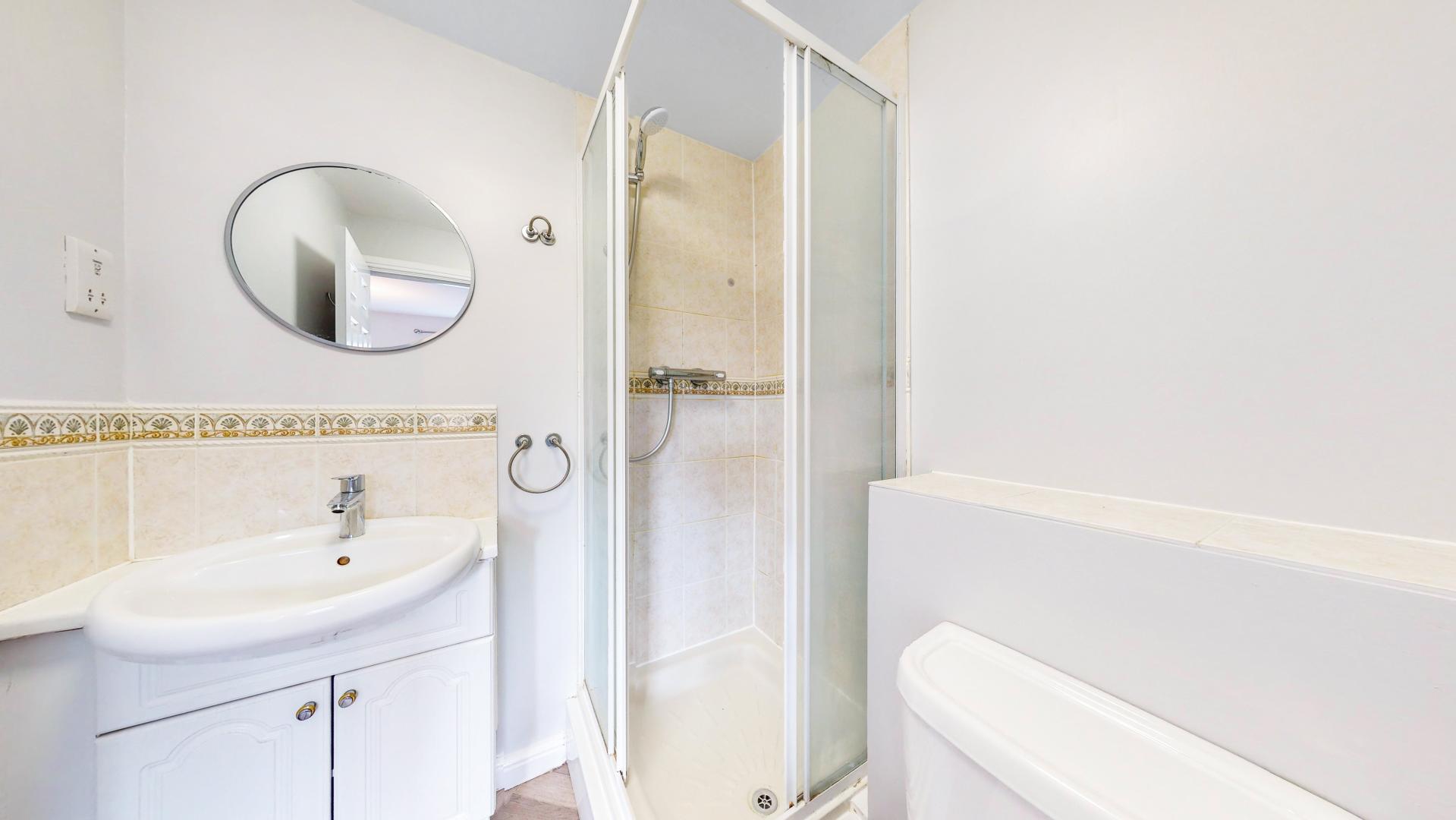 Modern Townhouse Chamberlayne Avenue , Wembley